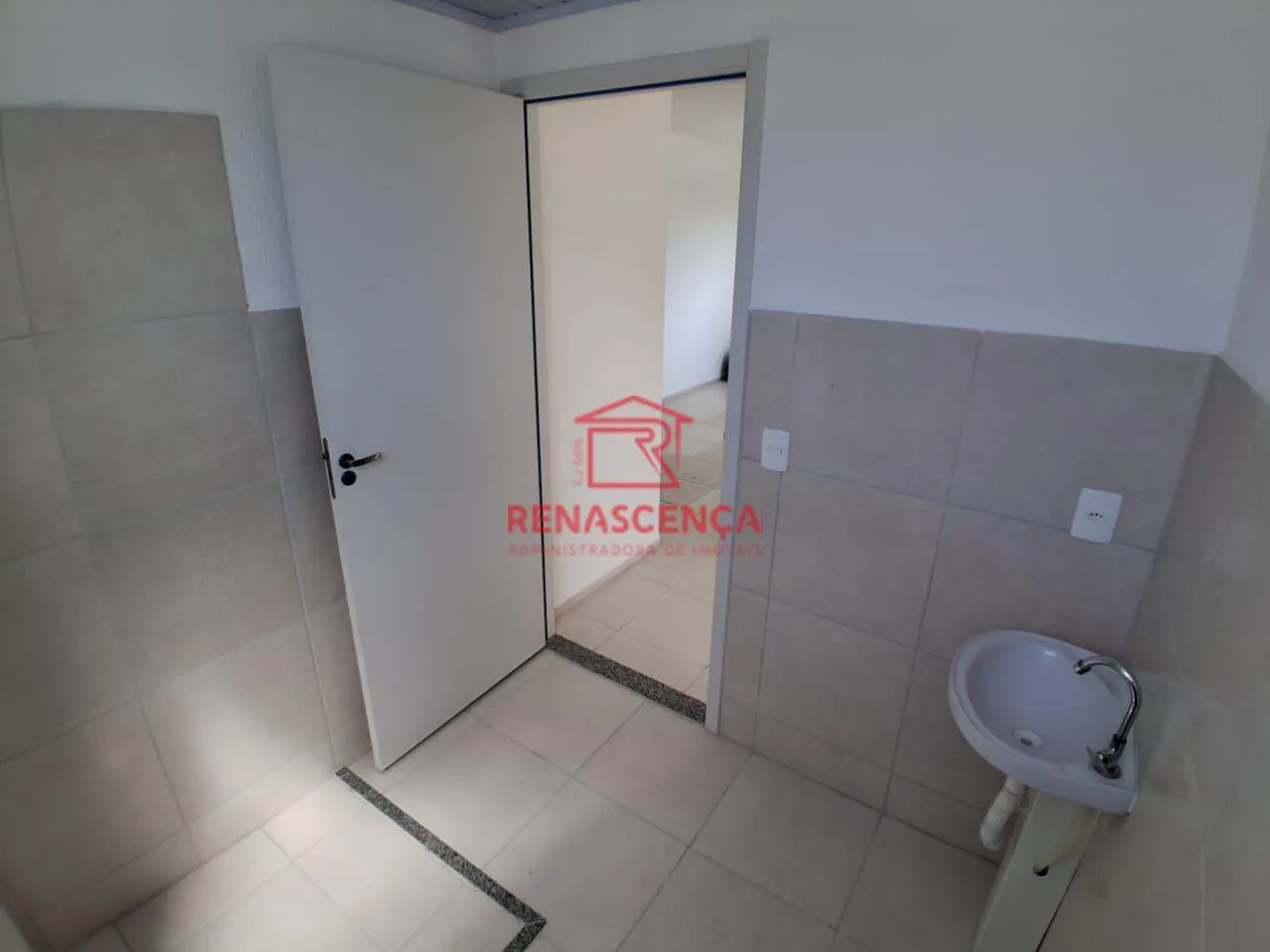 Apartamento com 2 quartos e cozinha com fogão fechado — photo 11