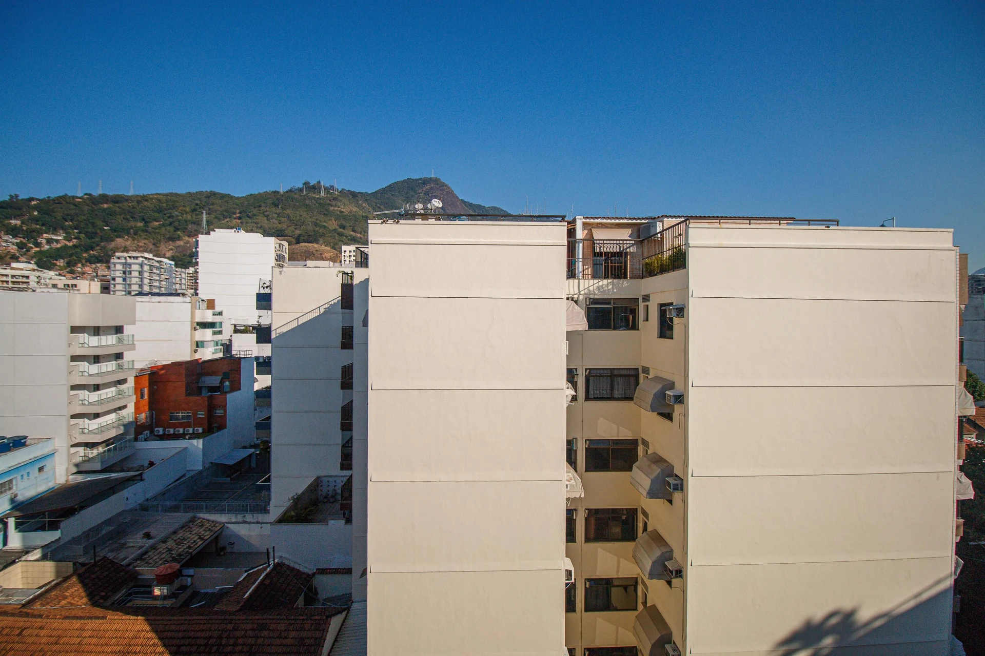 Apartamento mobiliado com 3 quartos e 3 banheiros — photo 31