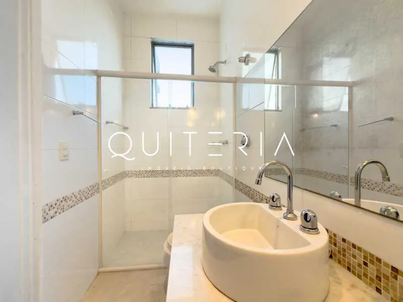 Casa mobiliada com 5 quartos e piscina ao ar livre — photo 27