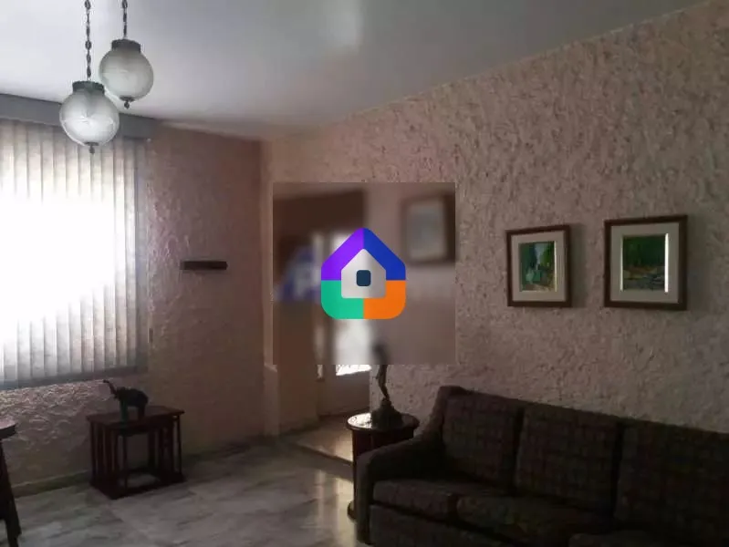 Casa com 4 quartos e 5 banheiros com ar-condicionado — photo 3