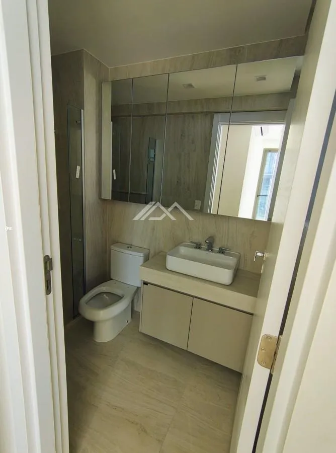 4-bedroom unfurnished apartment with glassed balcony — photo 37