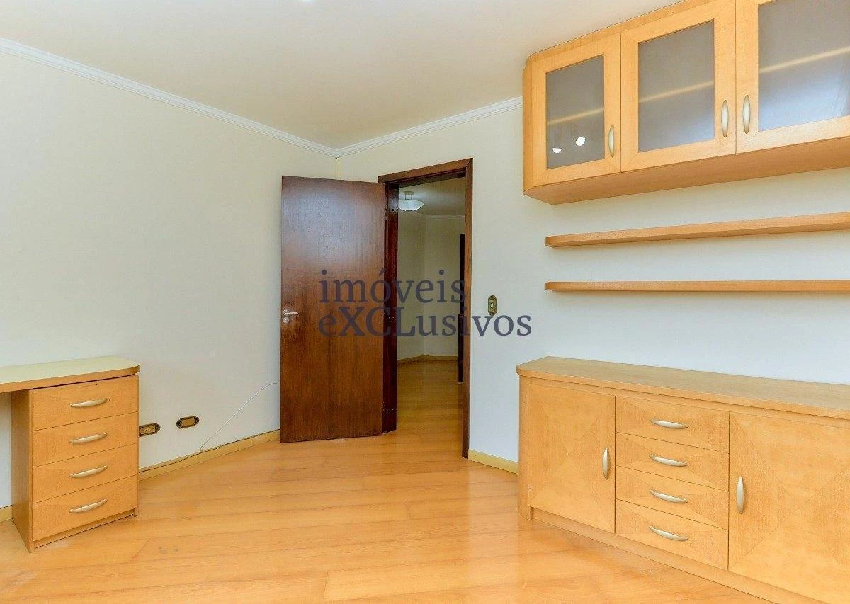 Ванна та 5 спалень: будинок 500 м² — photo 43