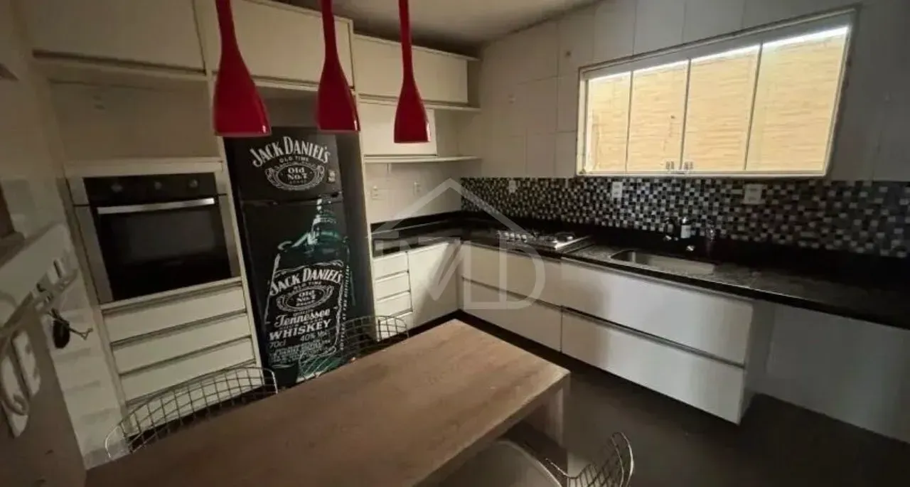 Furnished house with gas kitchen and 4 bedrooms — photo 2