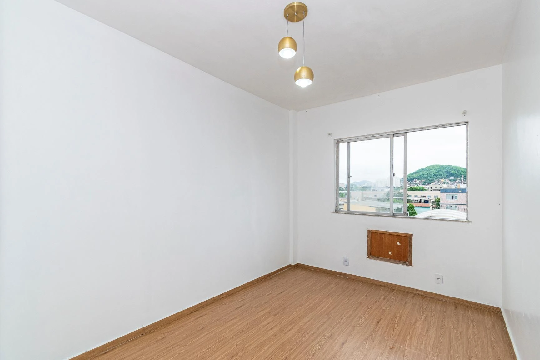 2-bedroom apartment with a mountain view in Rio de Janeiro — photo 7