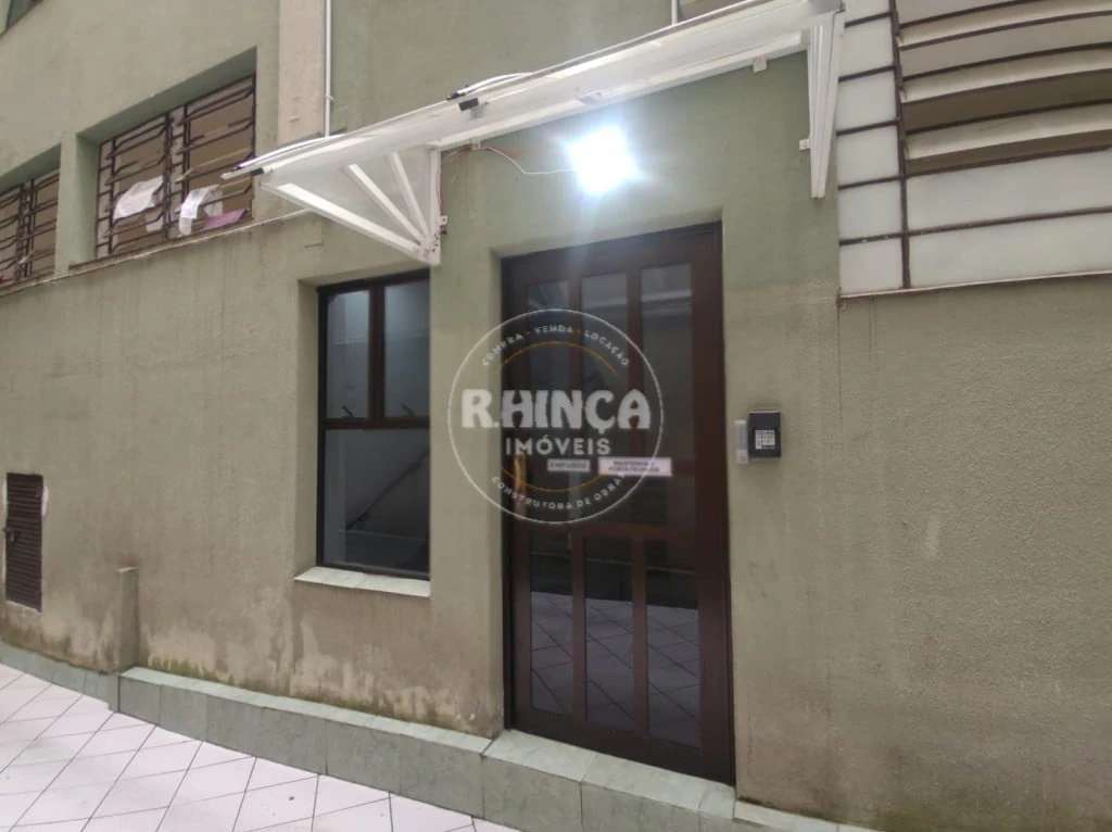 Apartamento com piso de madeira ou laminado, Centro — photo 13