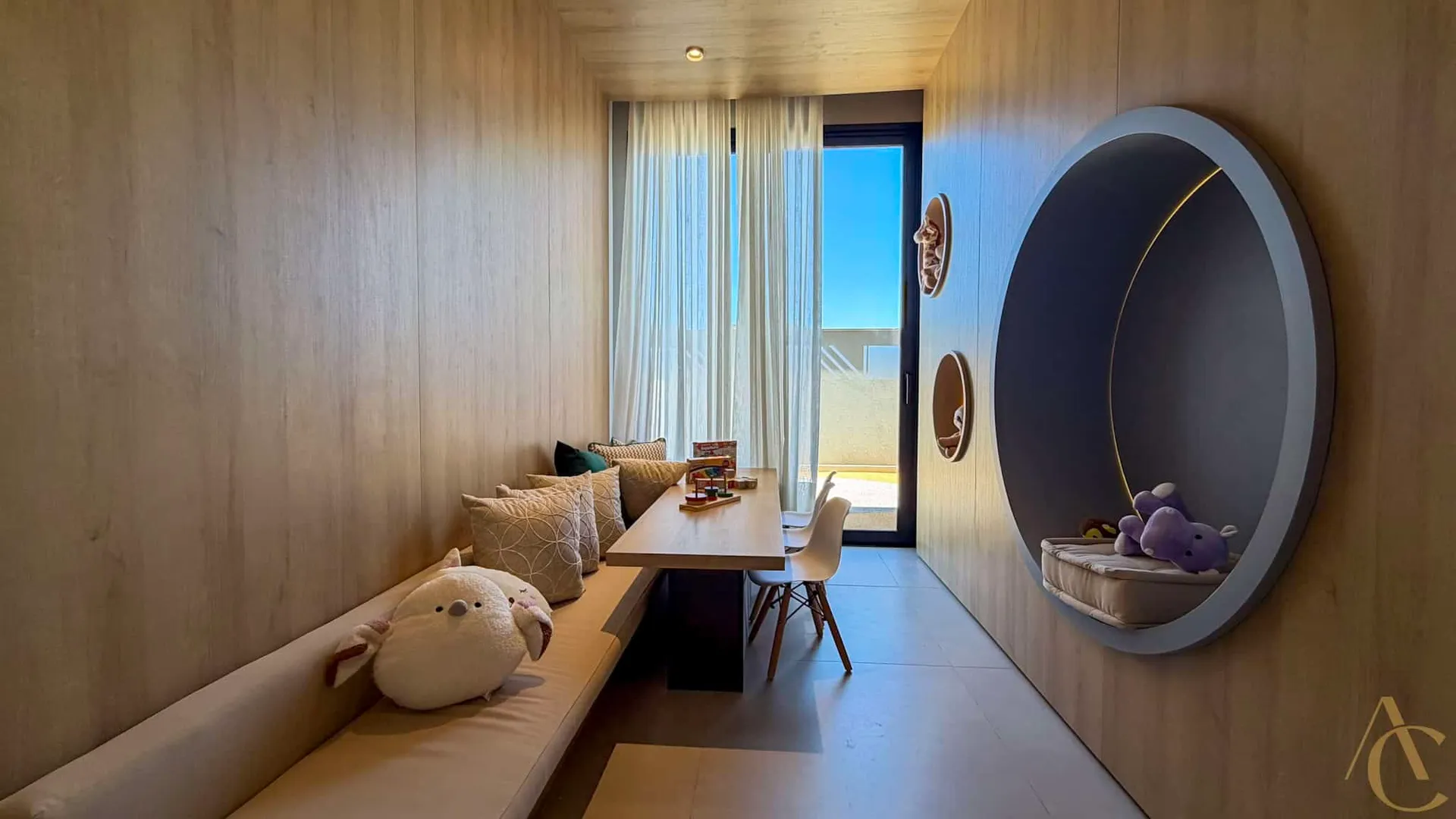 Glass-enclosed balcony in a 2-bedroom apartment, 69 m² — photo 70