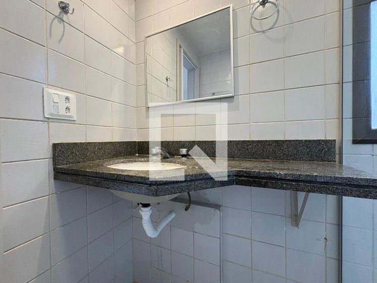 Рабочее место и 2 спальни: квартира 72 м² — photo 33