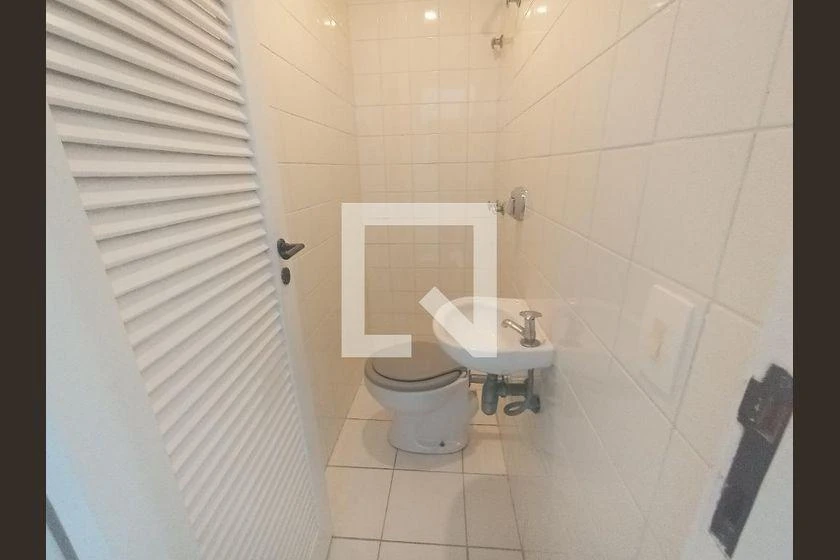 130 m² apartment with 3 bedrooms and a balcony — photo 43