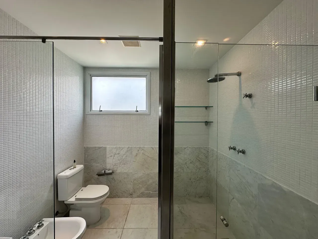 Apartamento mobiliado com 4 quartos e 291 m² — photo 39