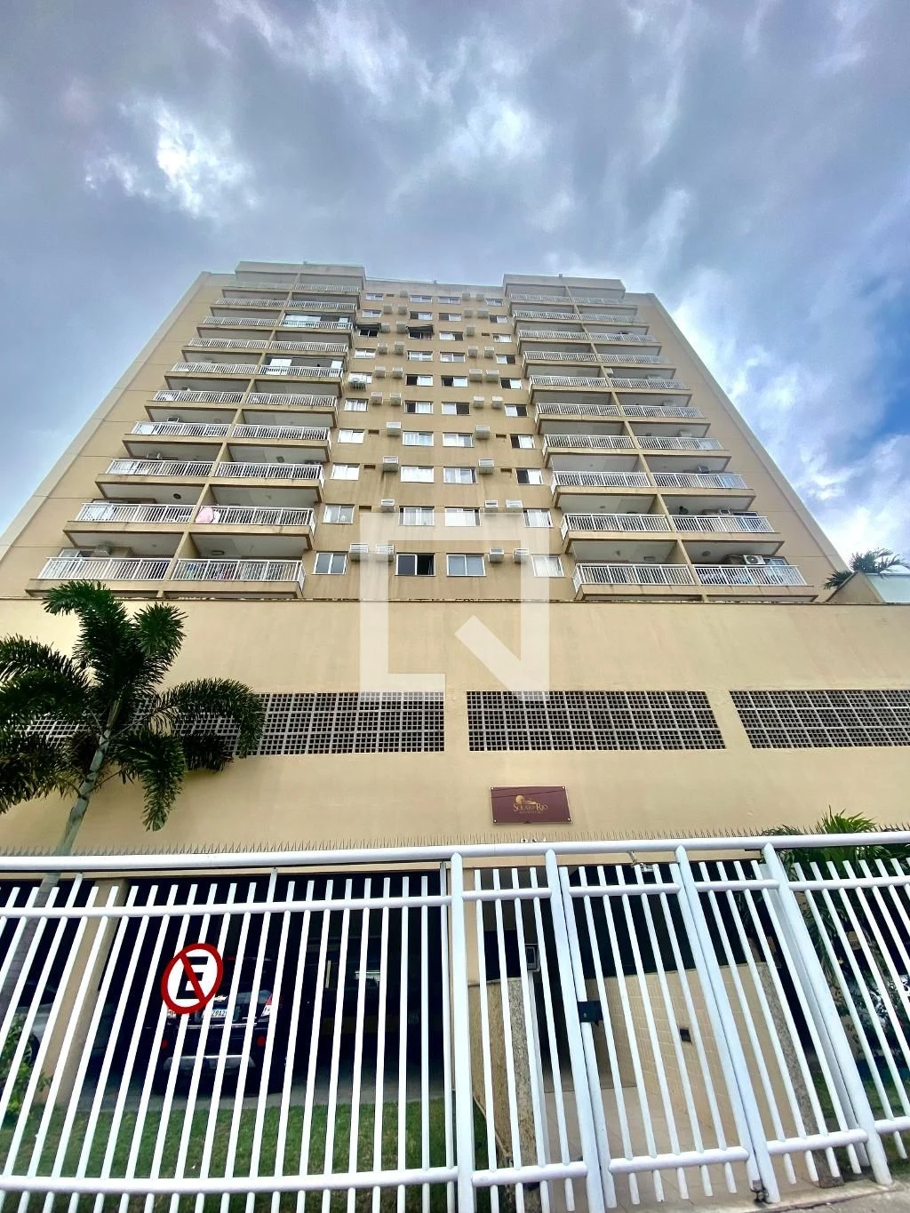Apartamento de 2 quartos em condomínio com piscina — photo 56