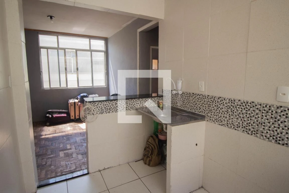 Departamento de 1 dormitorio con piso de madera o laminado — photo 18