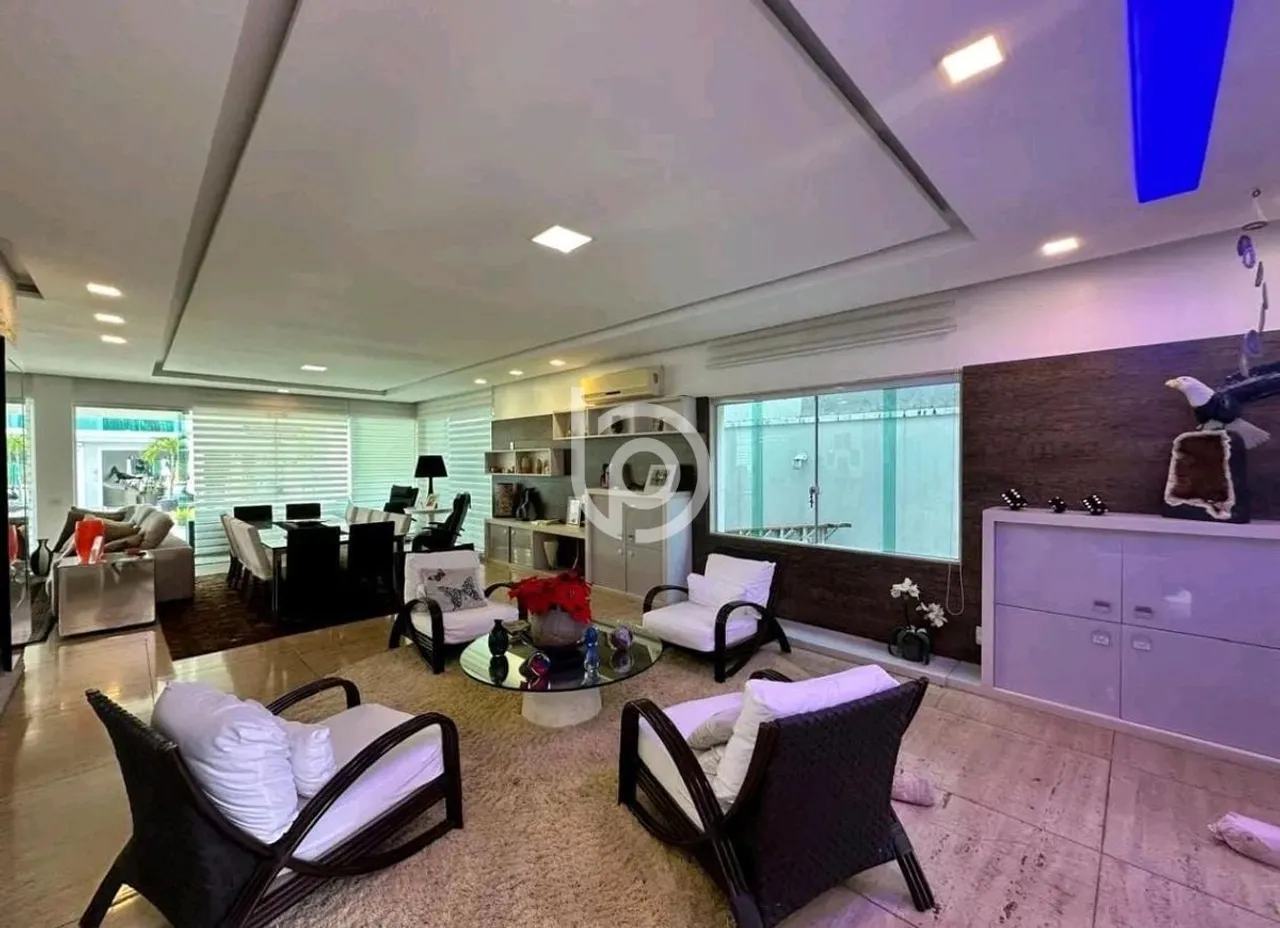 Furnished house-style apartment with 5 bedrooms and 5 baths — photo 9