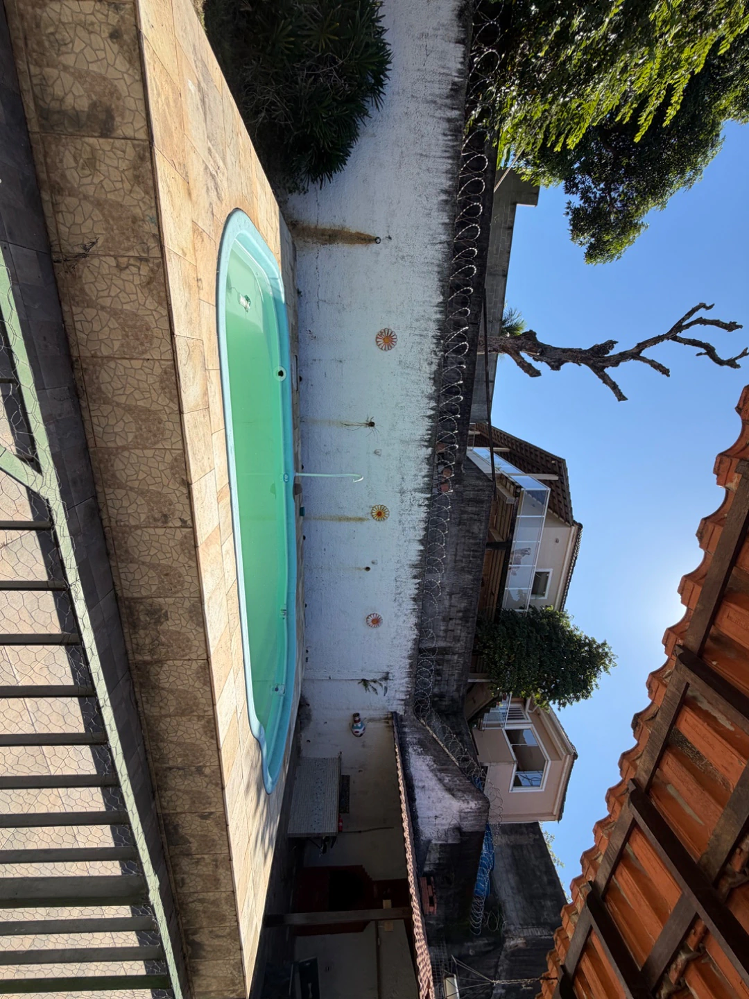 House, 250 m², with a private BBQ — photo 24
