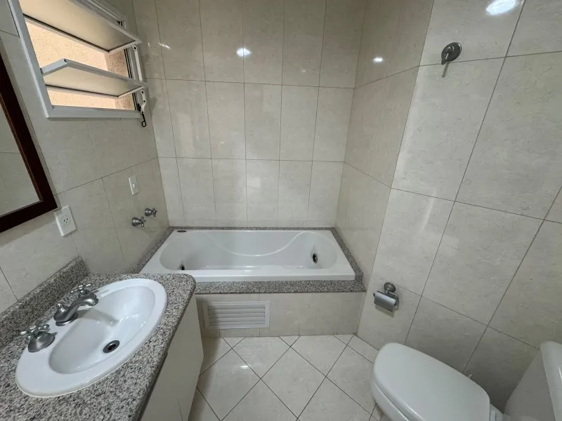 Furnished apartment, 124 m², with floor-to-ceiling windows — photo 47