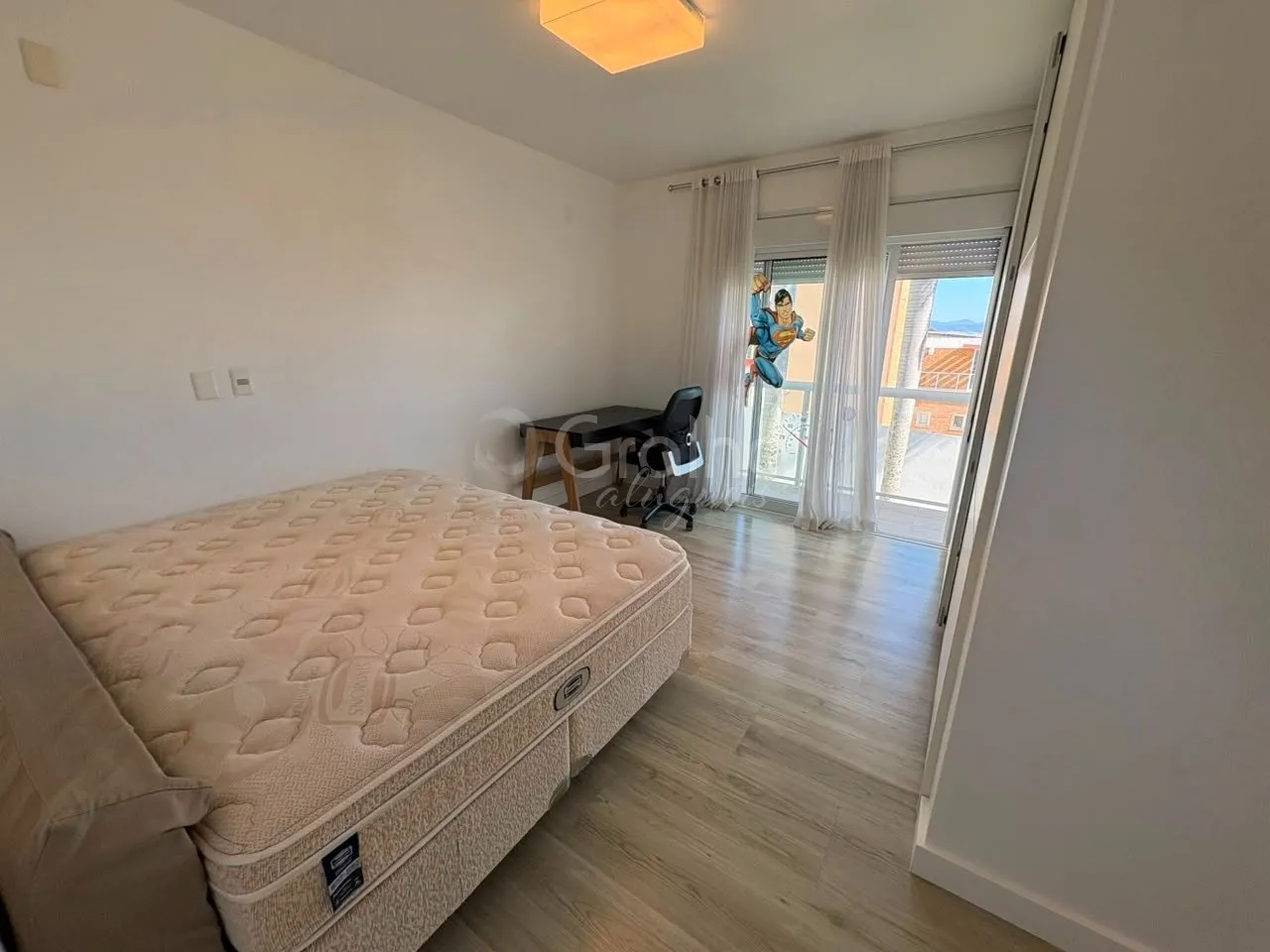 Мебльований будинок 868 м² з 3 люксами та 9 місцями — photo 75