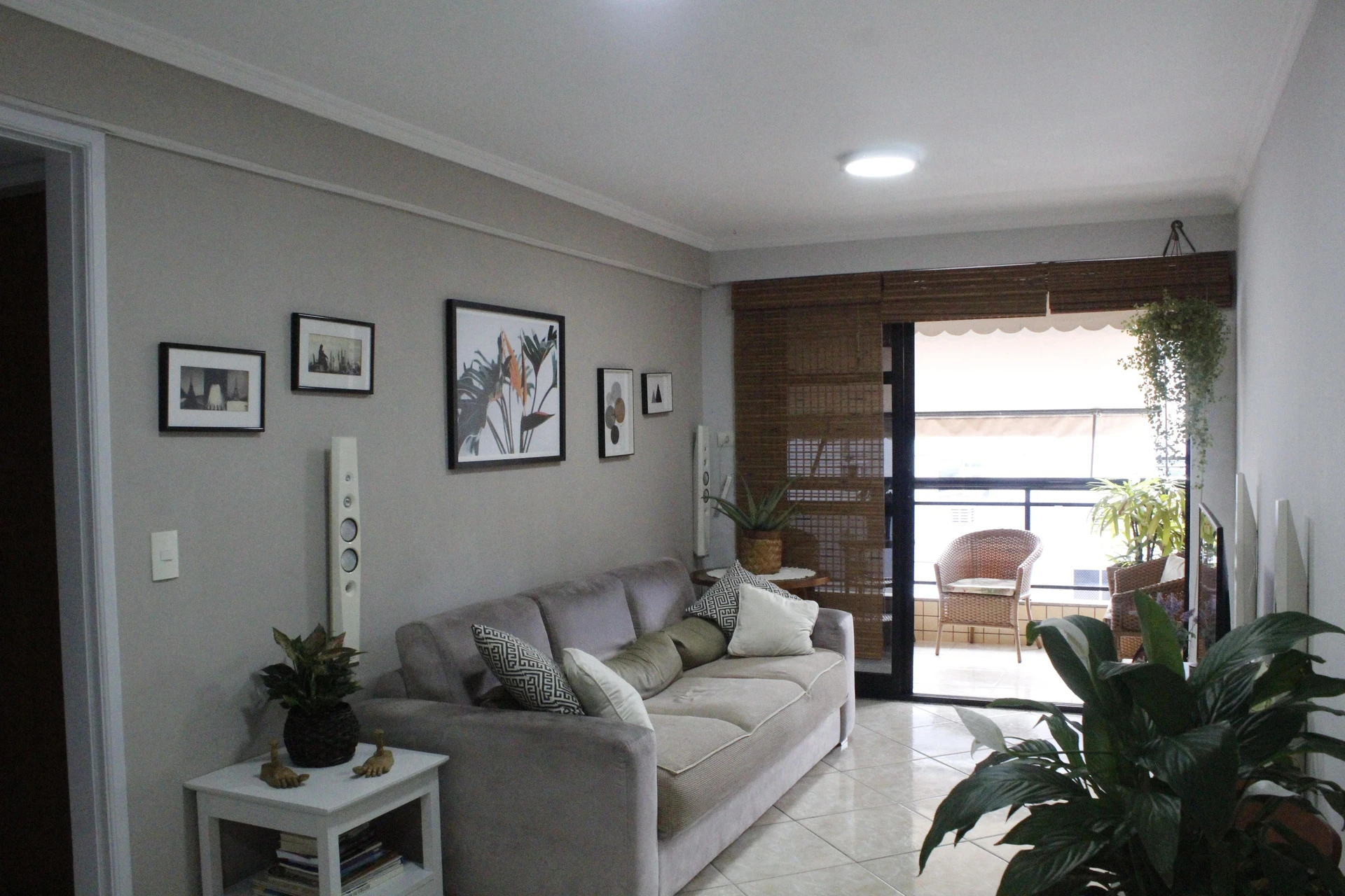 Furnished apartment with 3 bedrooms and 3 bathrooms — photo 7