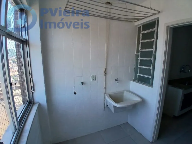 2-bedroom apartment with 1 parking spot and balcony — photo 23