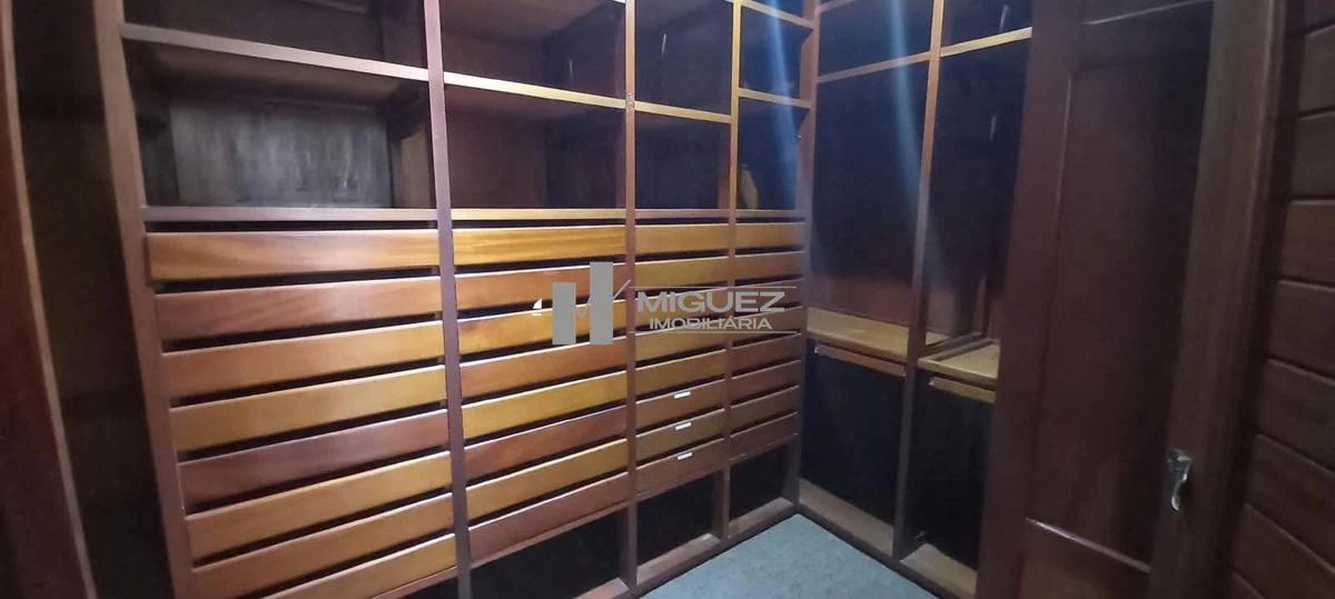 Apartamento de 190 m² com 3 quartos e vaga, cozinha fechada — photo 7