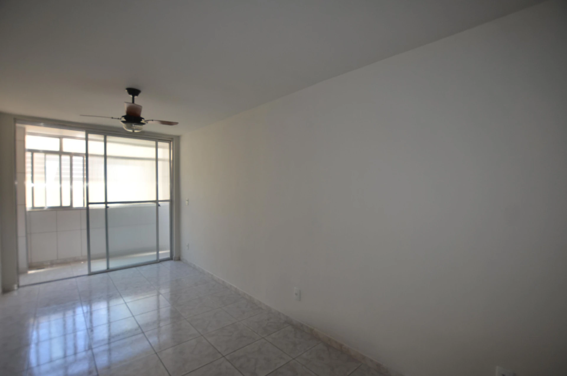Apartamento sem mobília com cozinha separada e 2 quartos — photo 13
