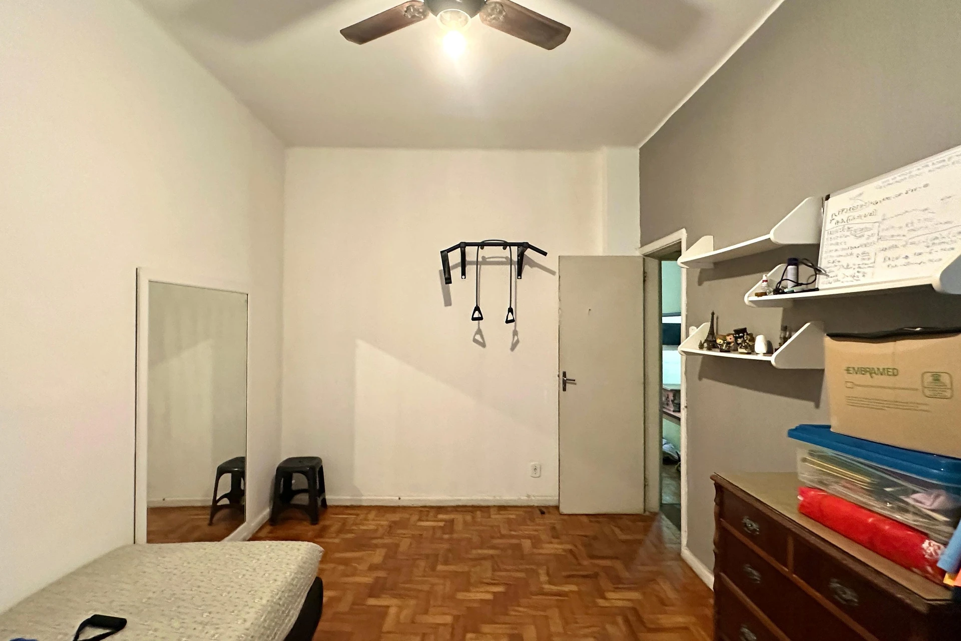 Furnished apartment with 3 bedrooms and 2 bathrooms — photo 18