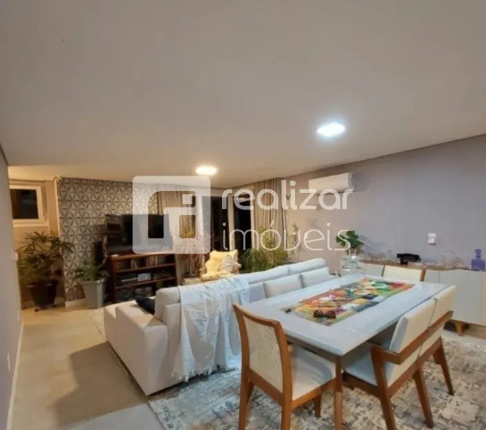 Дом с 4 спальнями, 230 м² и приватным садом