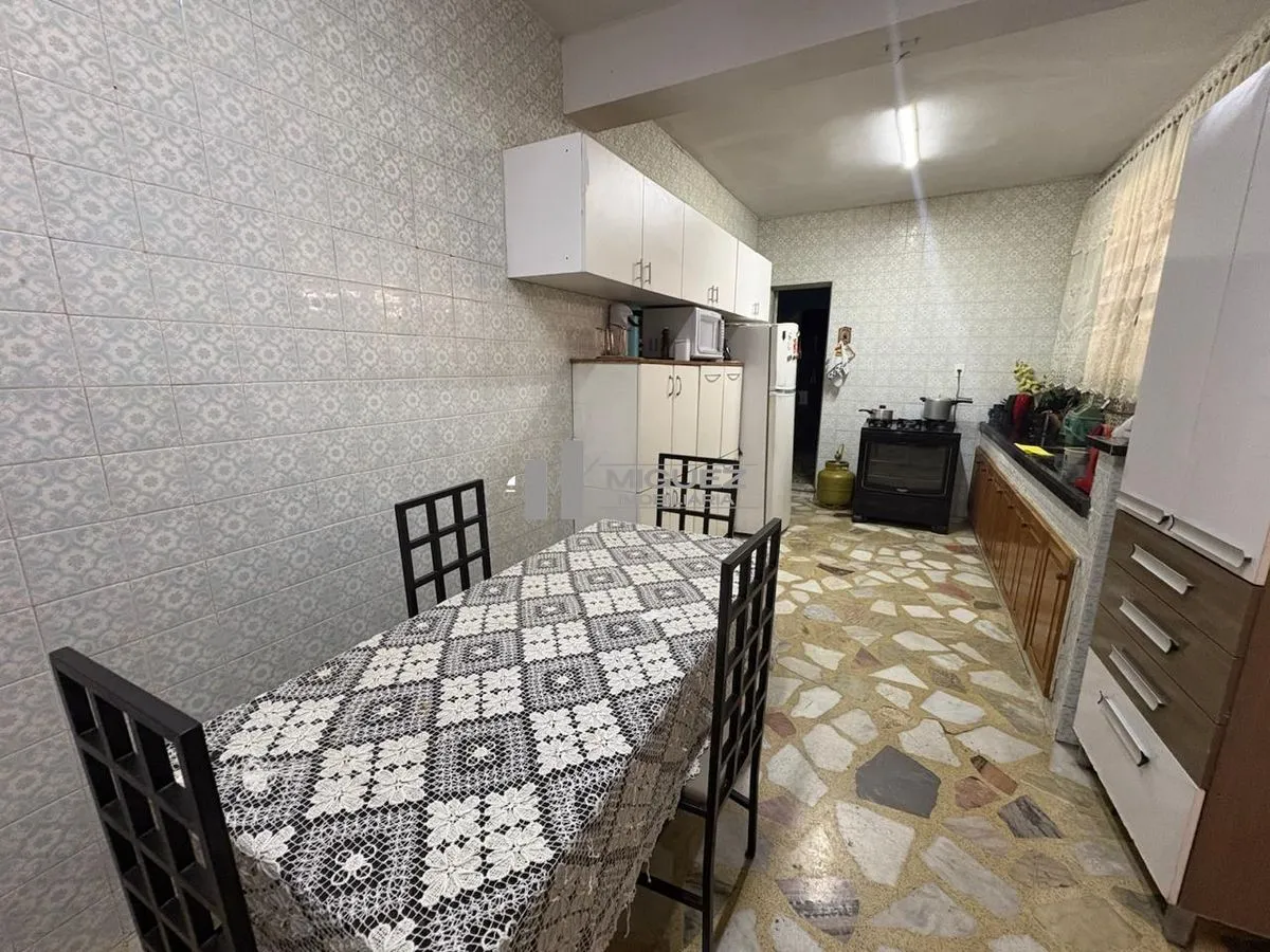 Casa de 222 m² com espaço de home office e máquina de lavar — photo 4