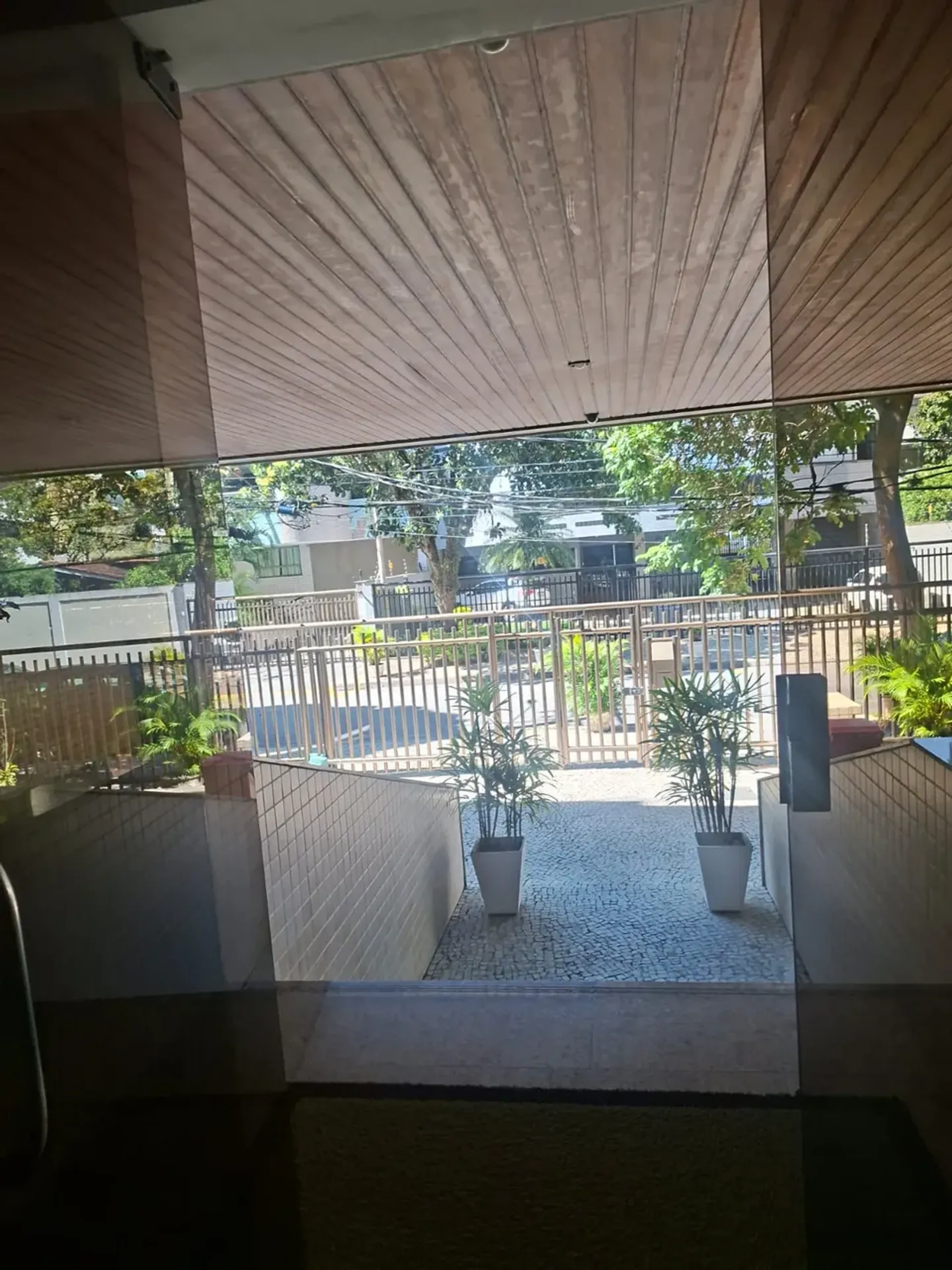 75 m² apartment with 3 bedrooms and a balcony — photo 26