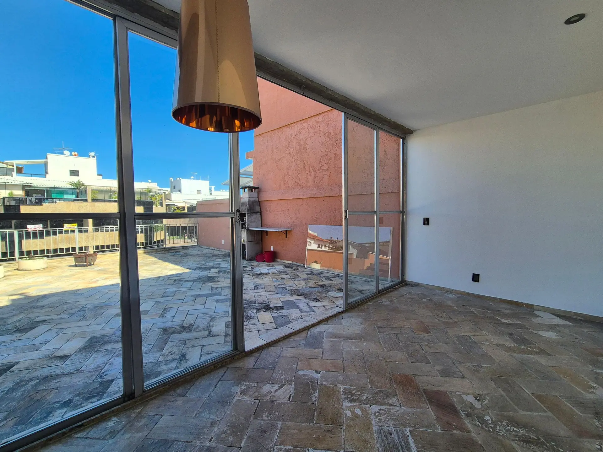 Rental apartment with 2 bedrooms and a balcony — photo 36