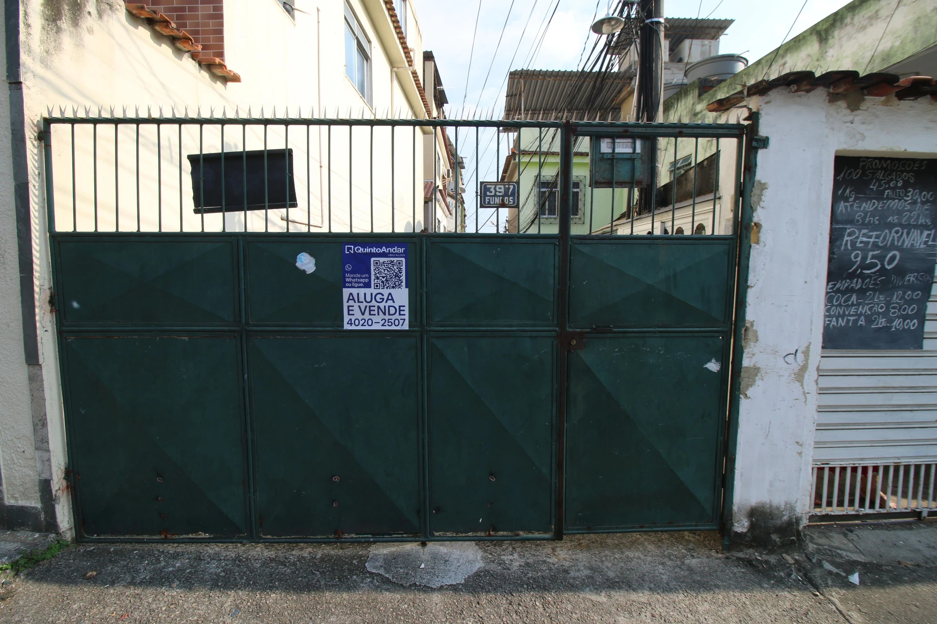 Unfurnished studio with 1 bedroom and a gas stove — photo 16