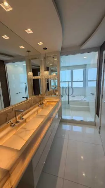 Furnished house with 5 bedrooms and 4 bathrooms, 900 m² — photo 26