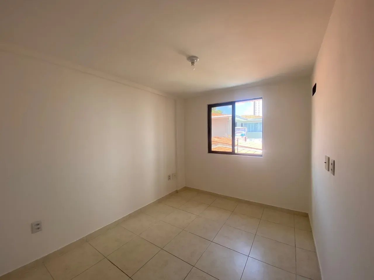Квартира: 2 спальні, 1 з власною ванною кімнатою, 55 м² — photo 5