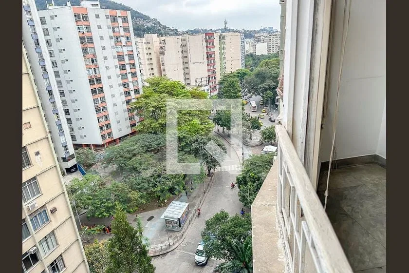 4-bedroom apartment with 3 bathrooms and 206 m² — photo 24
