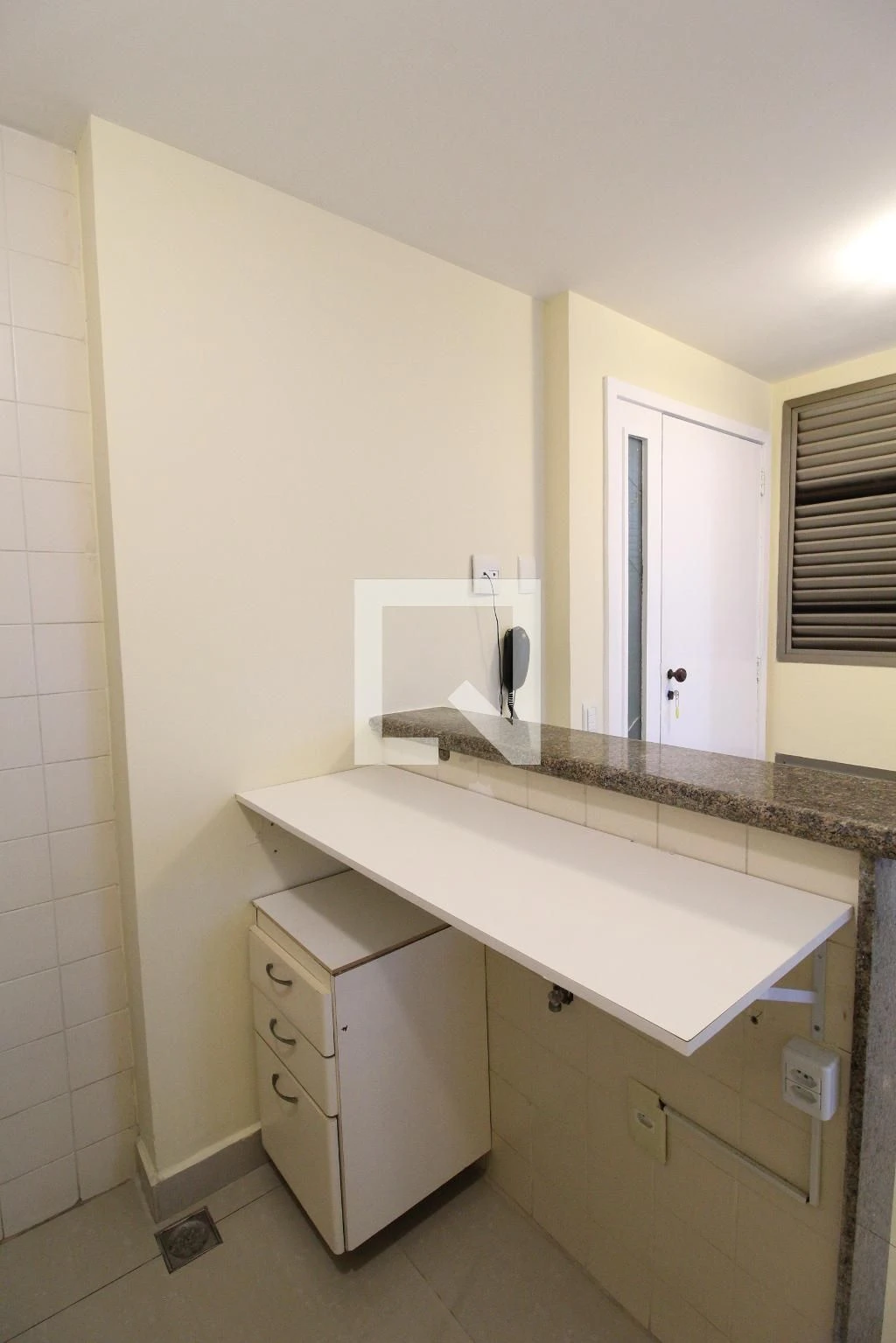 One-bedroom apartment with a water view in Rio de Janeiro — photo 19