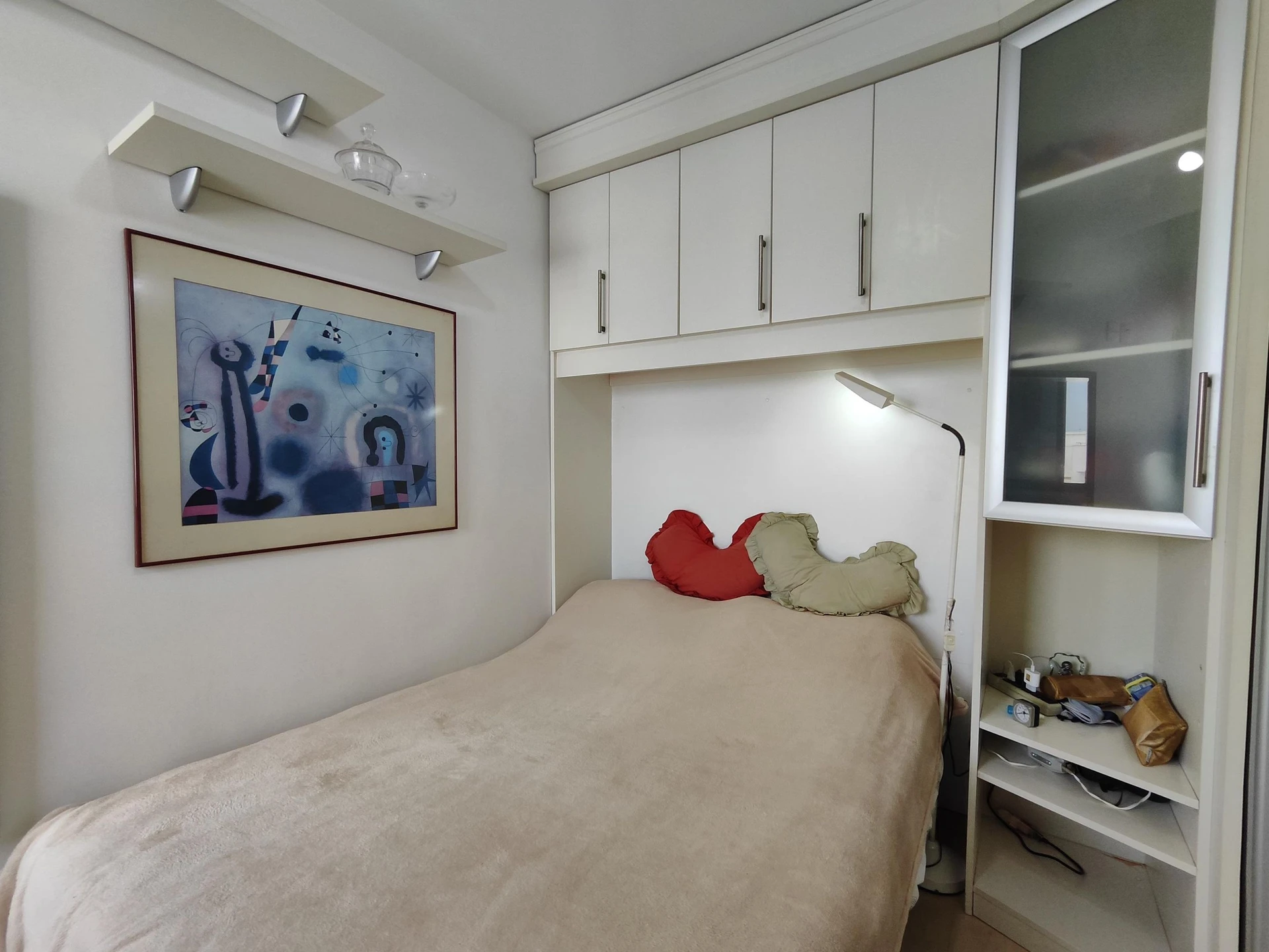 Apartamento mobiliado com 2 quartos em suíte e varanda — photo 7