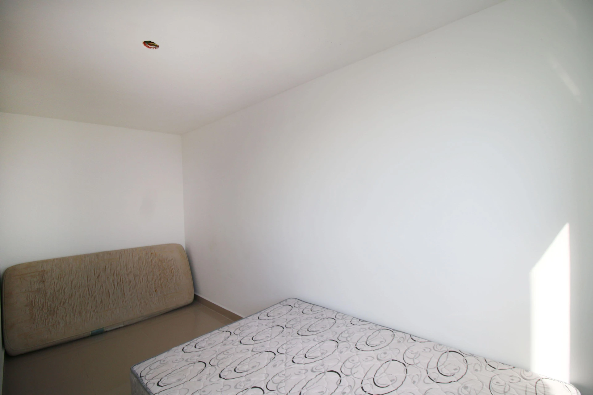 Apartamento de 2 quartos em condomínio com academia — photo 26