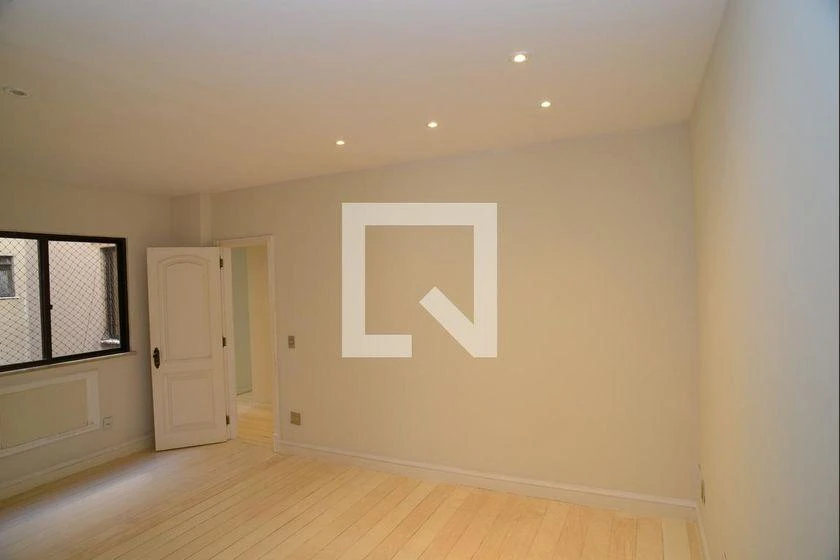 Apartamento para aluguel com 3 quartos e varanda de vidro — photo 36