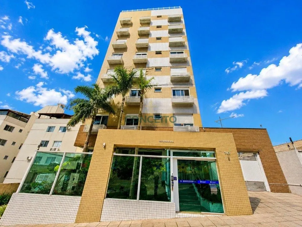 3-bedroom apartment in a building with a gym — photo 36