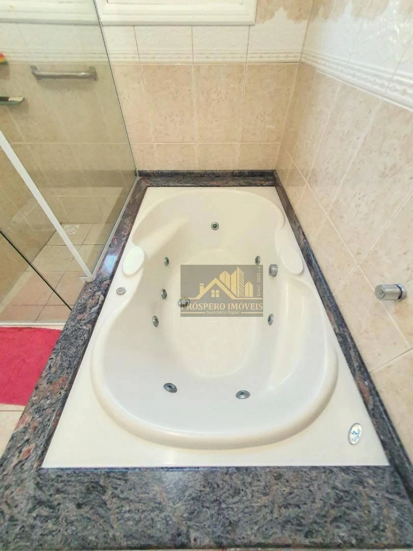 Casa de 5 dormitorios con balcón cerrado con vidrio — photo 28