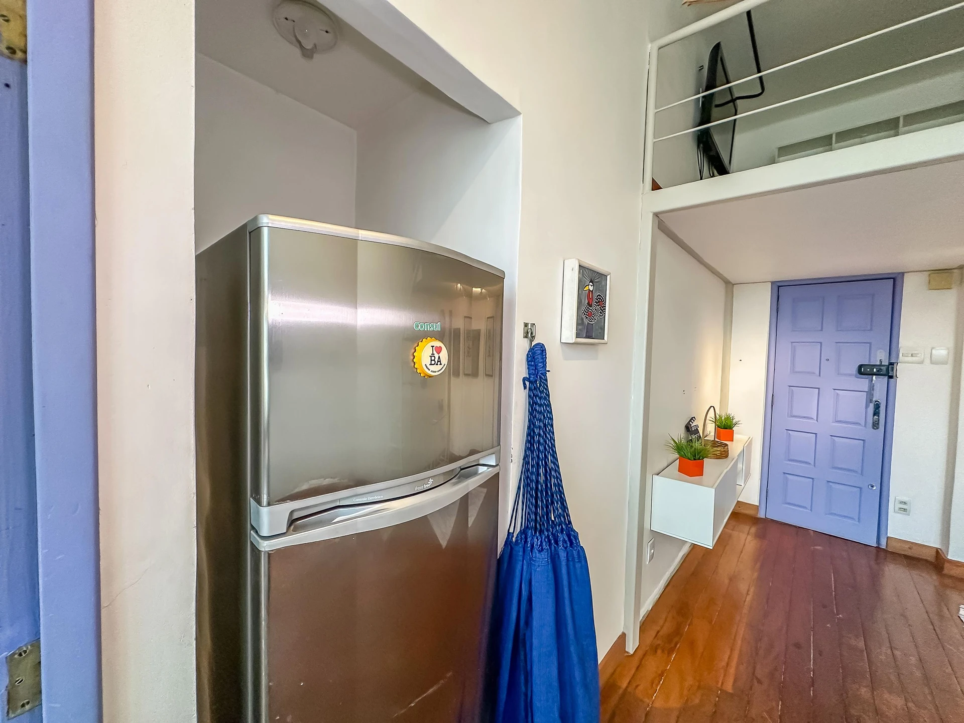 Furnished studio, 30 m², with floor-to-ceiling windows — photo 32