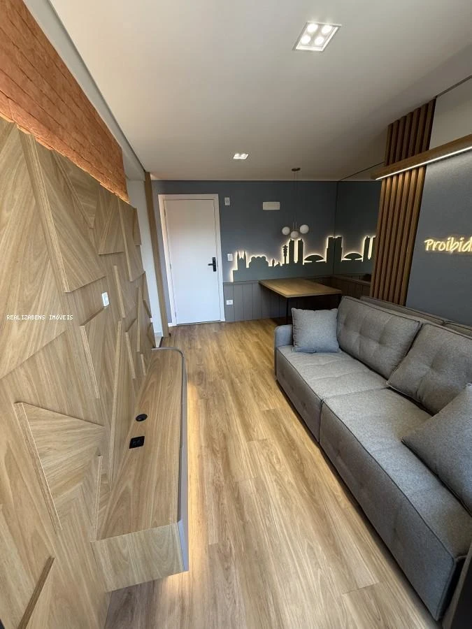 Furnished 2-bedroom apartment with balcony