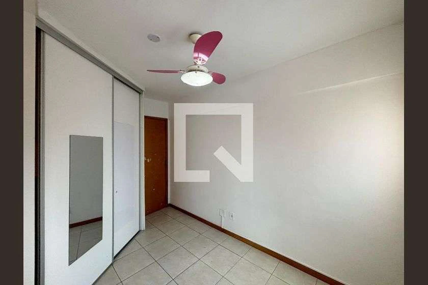 111 m² rental apartment with 3 bedrooms and 2 parking spots — photo 8
