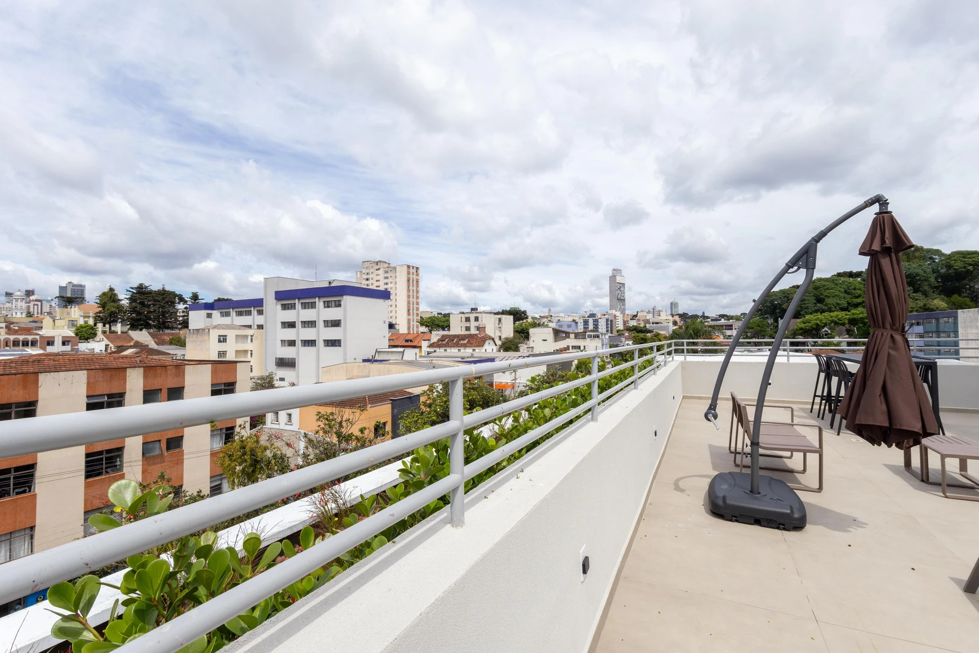 Apartment, 30 m², with floor-to-ceiling windows — photo 14