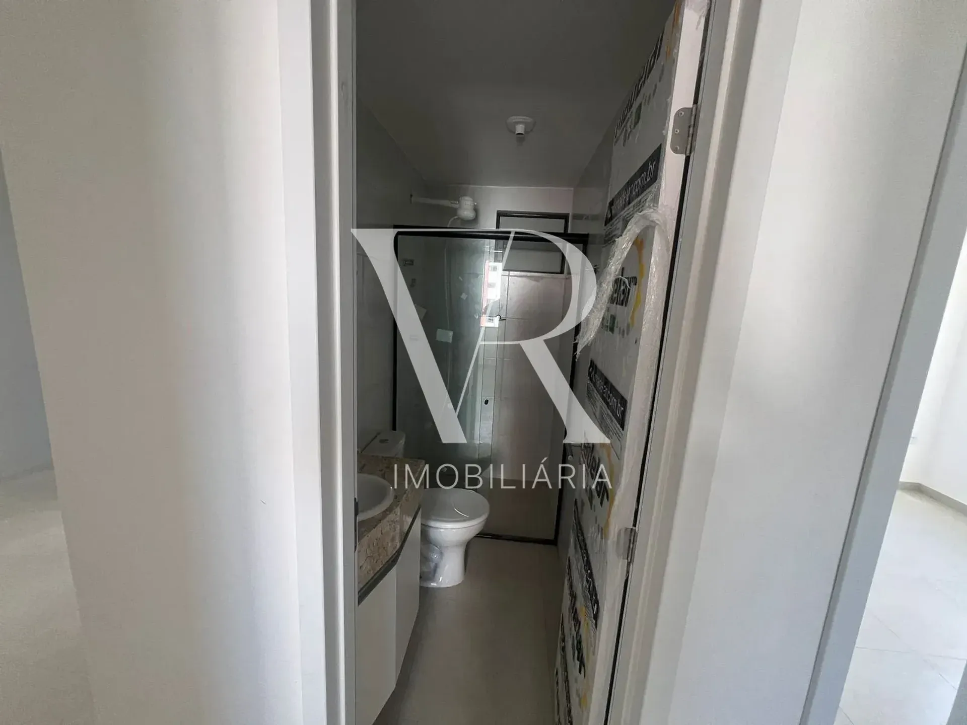 3-bedroom apartment with a suite and 2 parking spots — photo 9