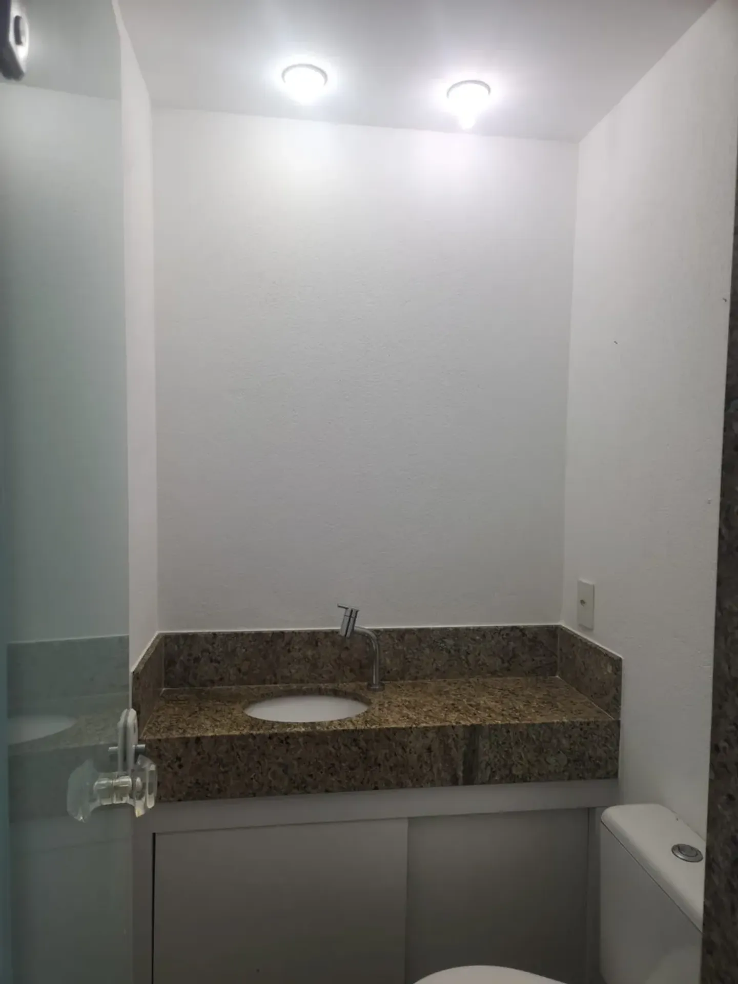 Washing machine in a 4-bedroom house, 250 m² — photo 15