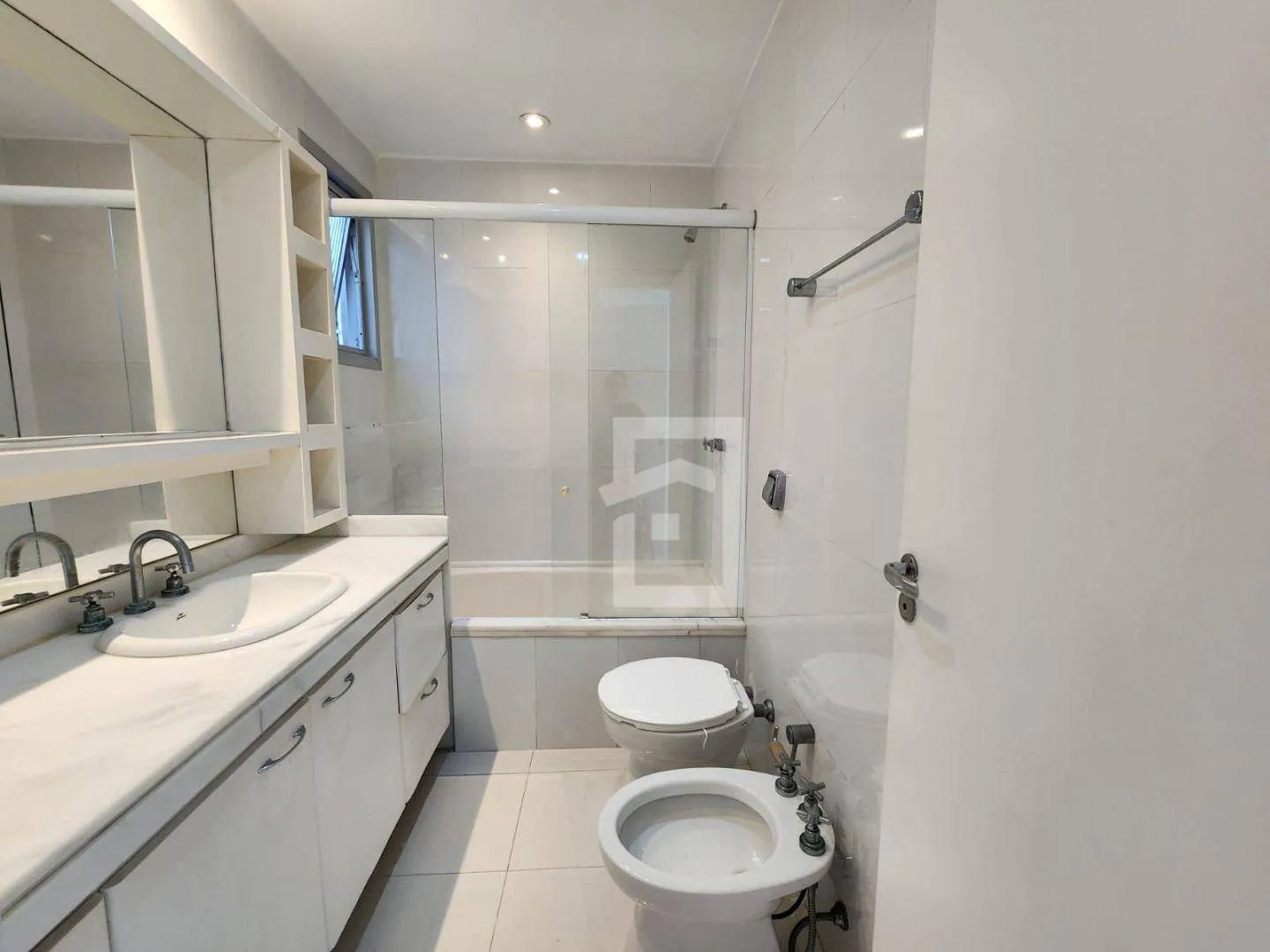 Duplex penthouse with 5 bedrooms and 5 bathrooms — photo 29