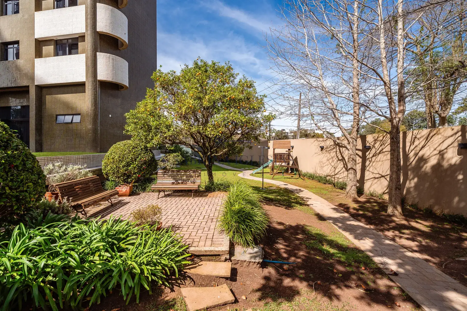 Apartamento com 3 quartos e 3 vagas, bem localizado — photo 50