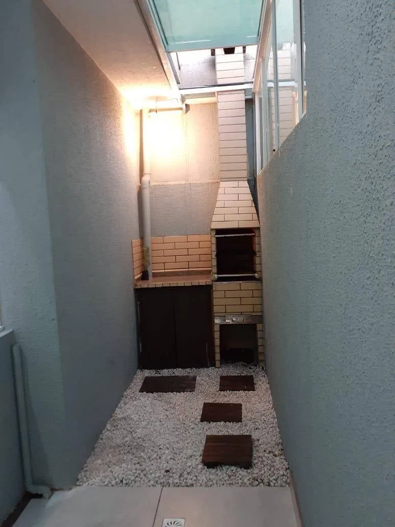 One-bedroom house with a private BBQ — photo 10