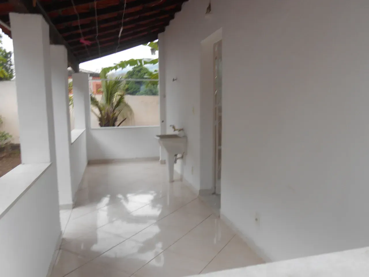 House with 2 bedrooms, balcony and 2 parking spots — photo 3