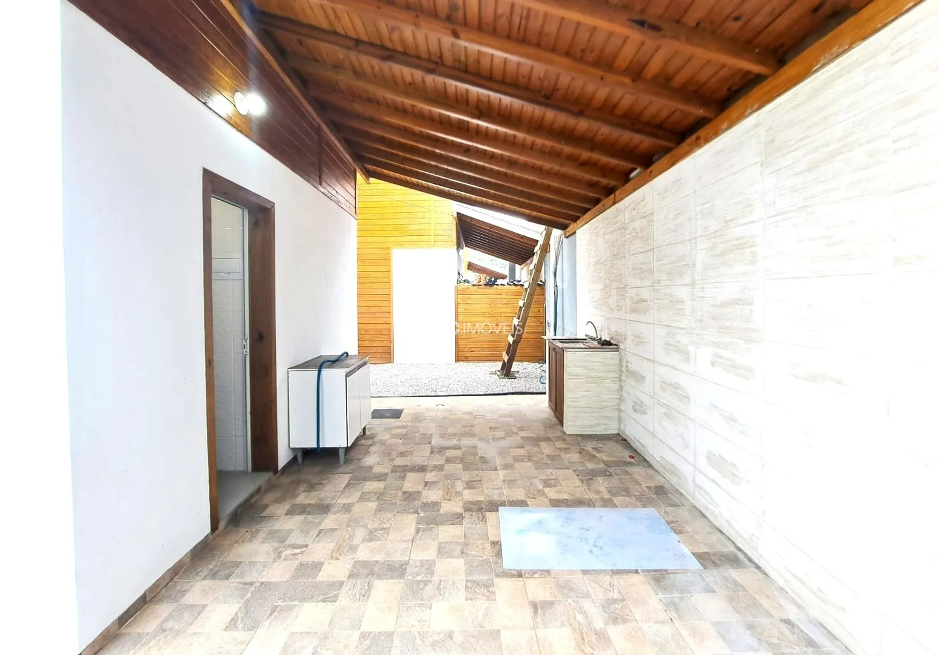 Townhouse with 2 bedrooms, balcony and private garden — photo 15