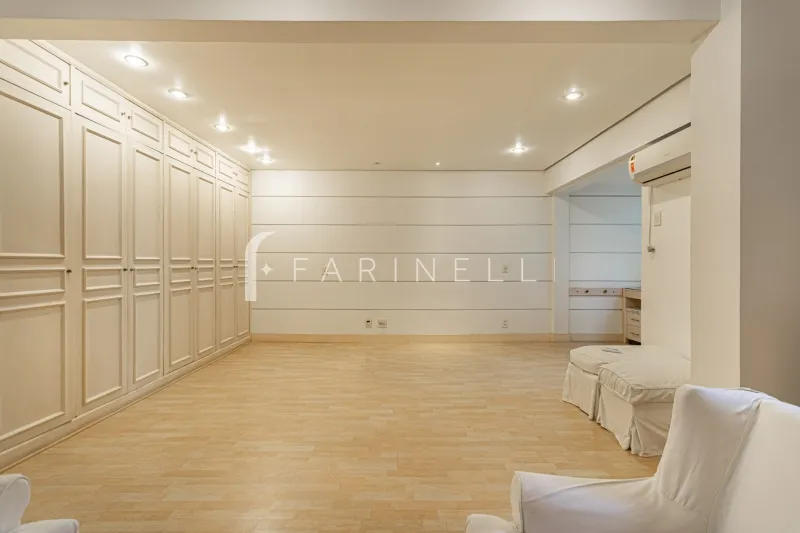 Apartment with 3 bedrooms and a closed kitchen — photo 8